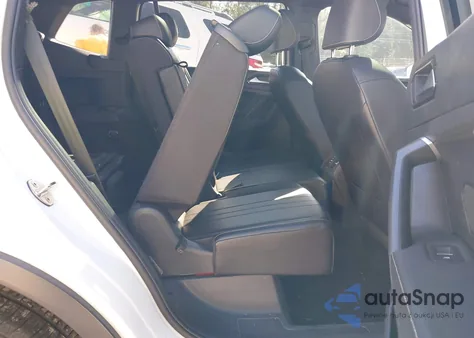 2024 Volkswagen Tiguan 2.0T Se R-Line Black z USA, uszkodzony, nr VIN 3VVCB7AX5RM104118